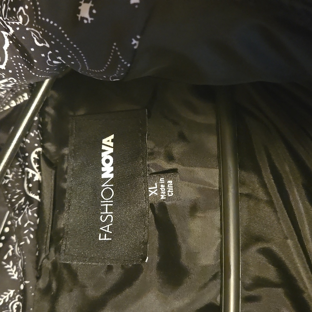 Bandana/Paisley Coat - Picture 3 of 5